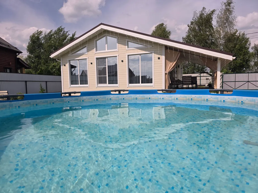 Уютный, светлый, новый евро-3 комнатный дом на участке 9 соток с баней