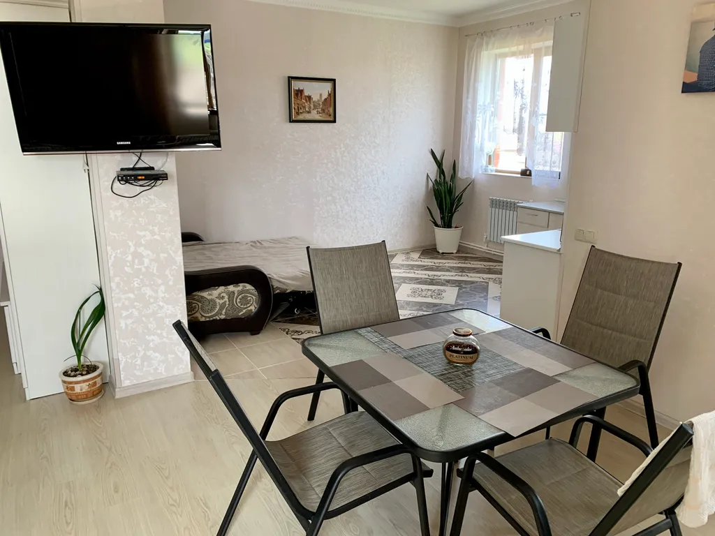 Уютный дом с большой территорией