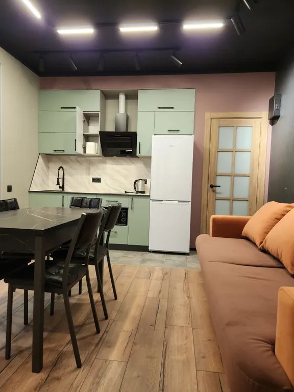 3-комнатная Ламба у озера в центре