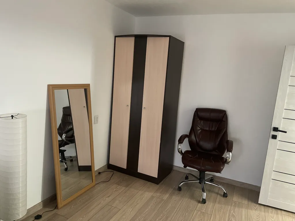 Современная квартира недалеко от курорта