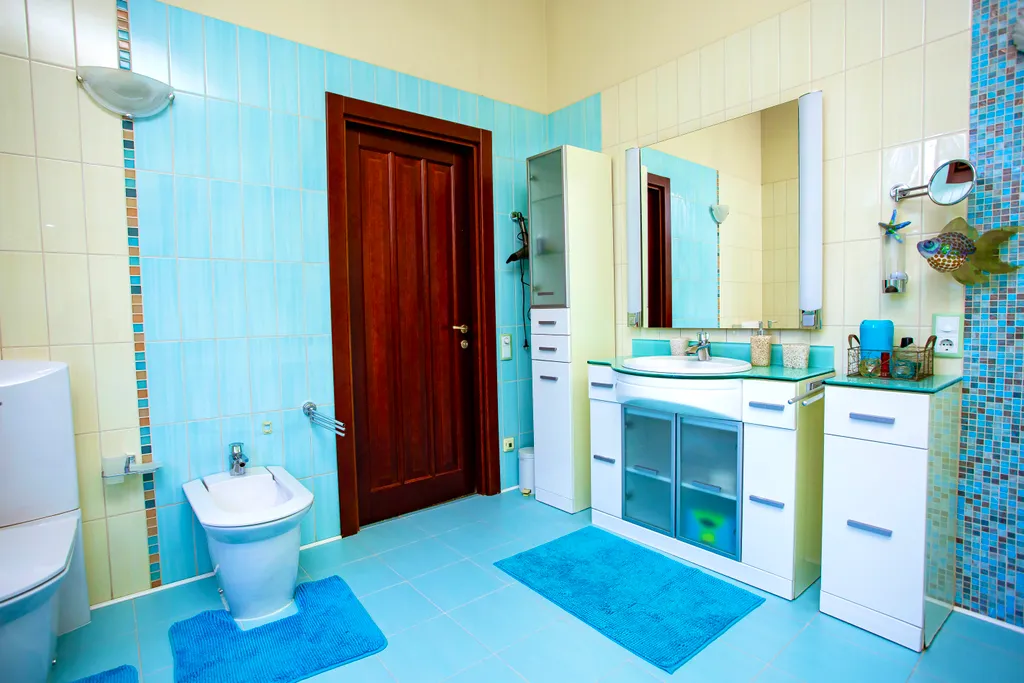 Дом с роскошным бассейном и 2 видами бань