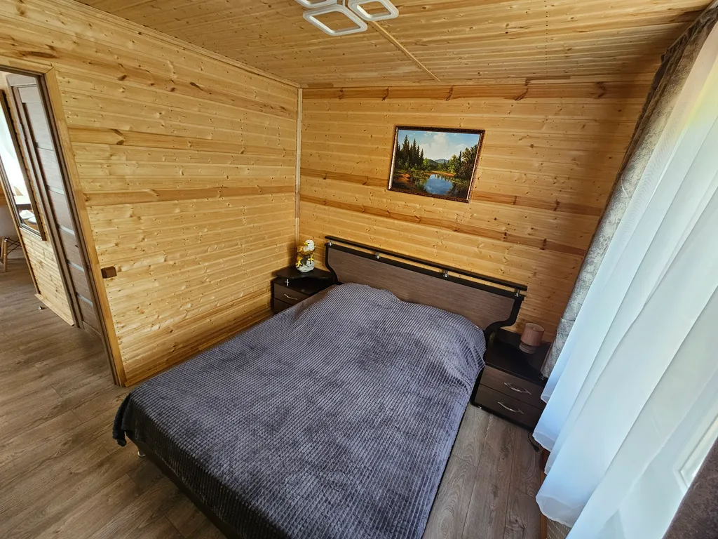 Уютный эко-дом у горы