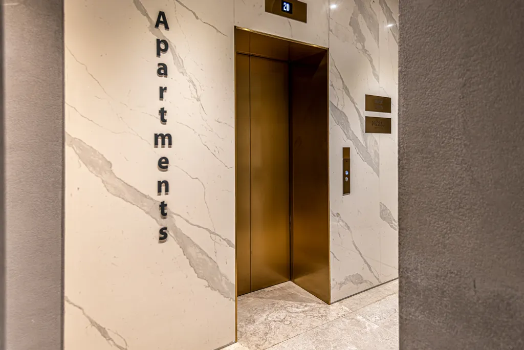 Видовые апартаменты с балконом