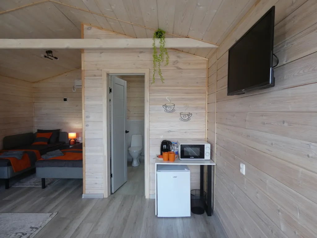 Уютный четырёхместный Домик с отдельными кроватями