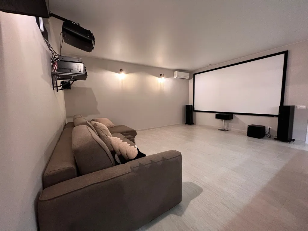 Вилла с видом на море