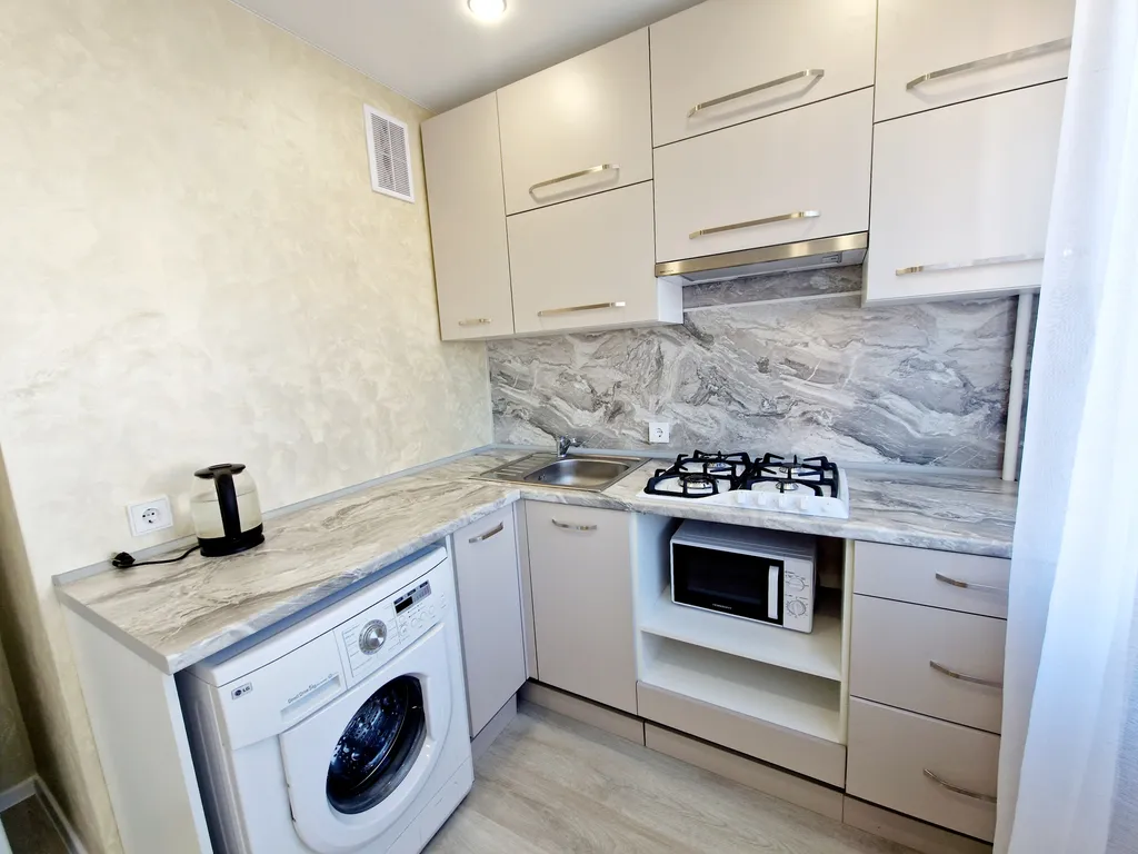 В центре 3 квартира для большой семьи