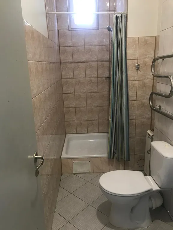 Одноместный номер с удобствами на этаже