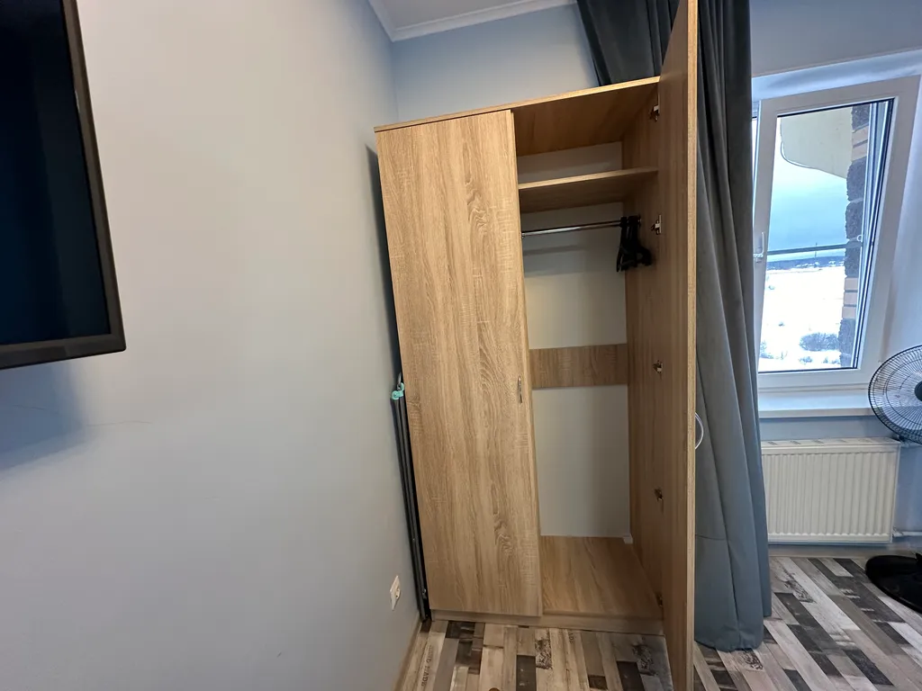 Голубая студия с видом на реку