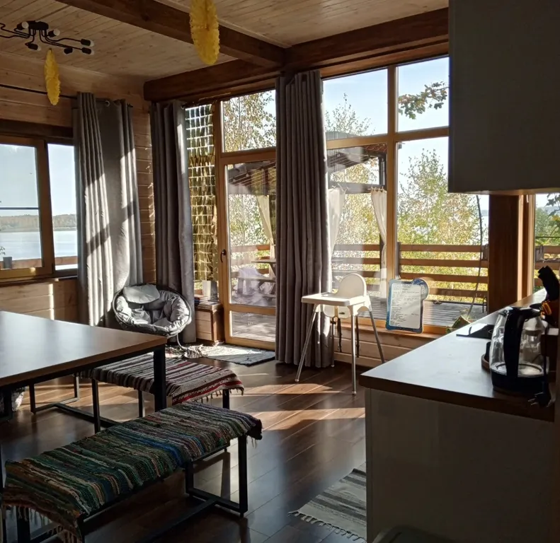 Парящий дом на Волге