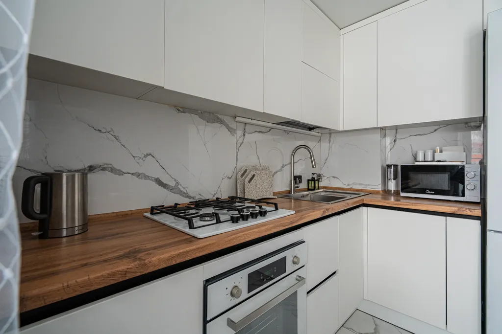 Красивая квартира с отдельными комнатами в районе Выя