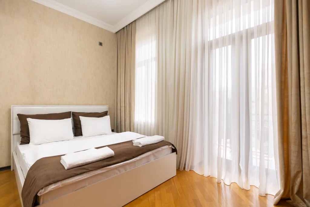 2 спальни + гостиная, прямой балкон с видом на гору Таргова