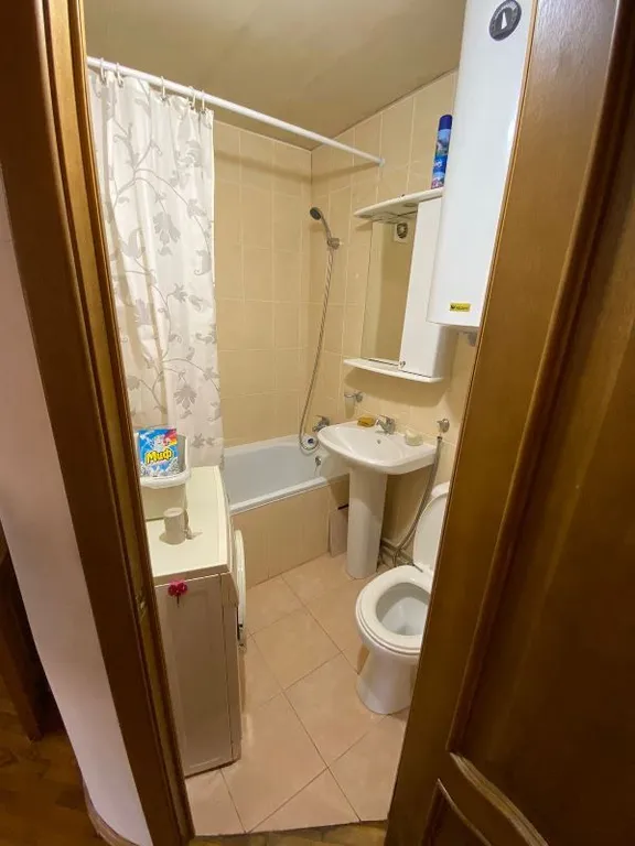 4-комнатная квартира в центре Пицунды