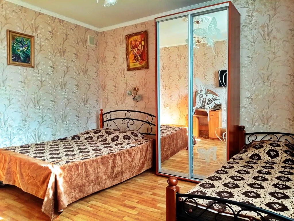 Коттедж 3-х комнатный дом в центре — Феодосия