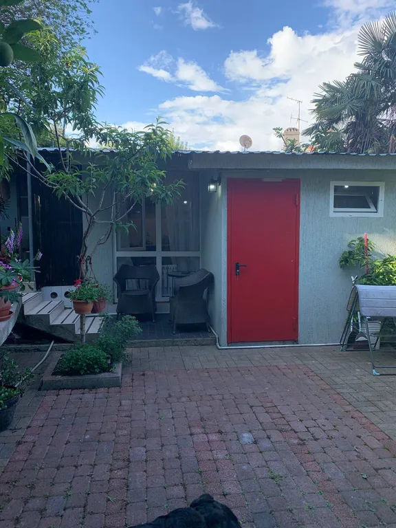 Коттедж Эстетичный домик с садом и видом в центре — аренда посуточно в Сочи