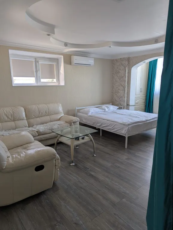 Квартира с двумя спальнями возле самого большого ТЦ города