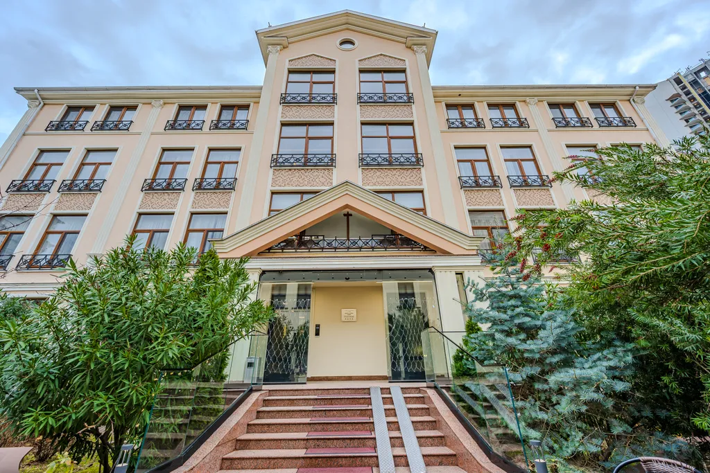 Квартира 2-комнатная Квартира — Сочи