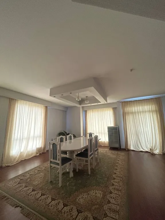 Пентхаус в центре Алматы с видом на Горы