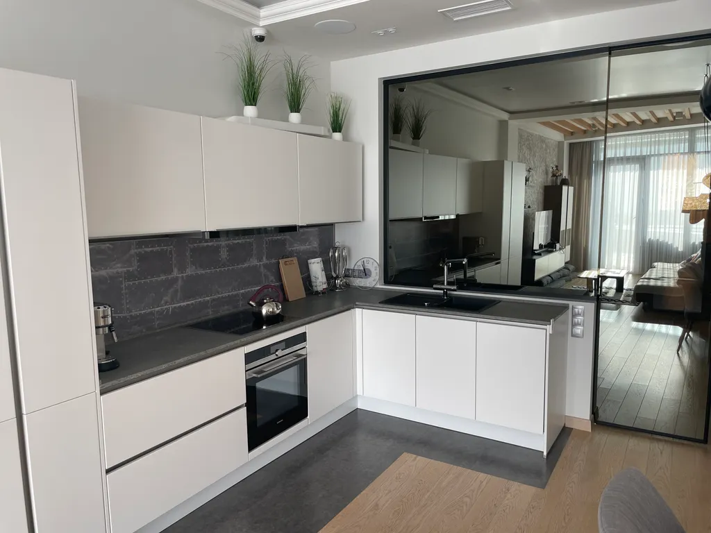 Апартаменты с видом на море и горы