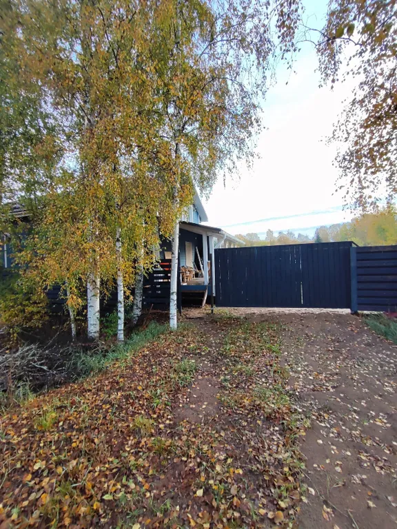 Ладога, Гостевой дом у воды в Кобоне