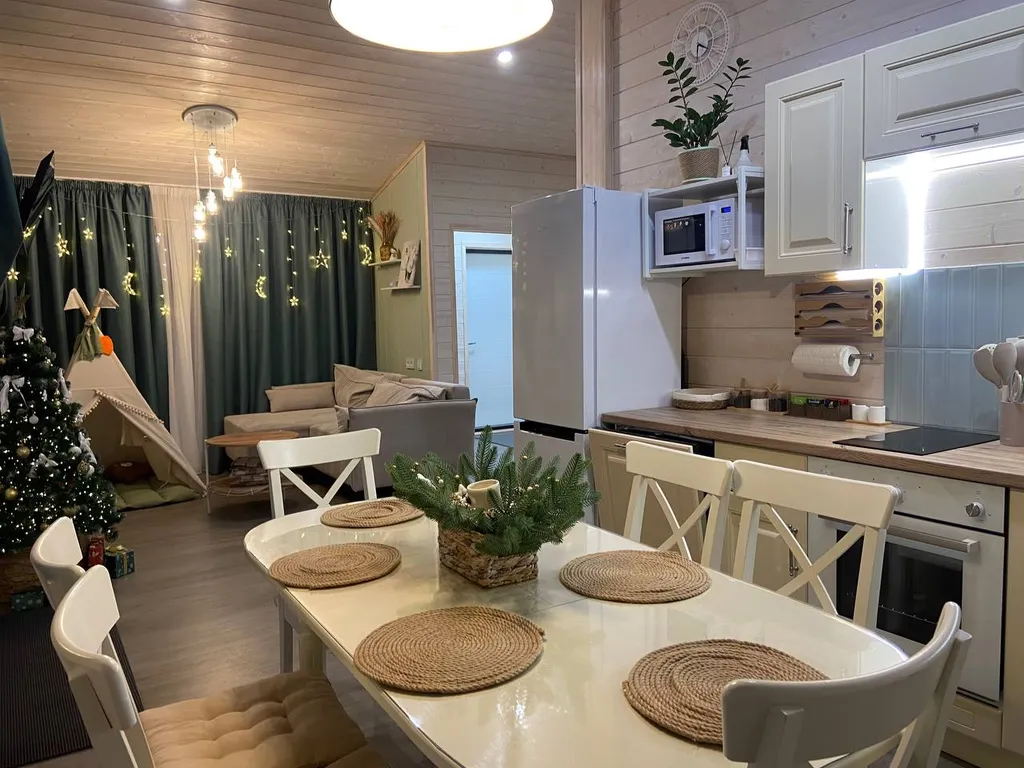 Домик Сказочный Лес с гриль-мангалом, костровой и большой сауной