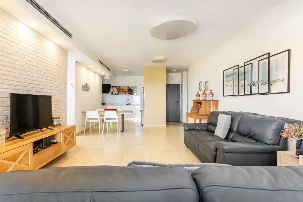 GW002 Gugel Waves Amazing Seaview & Garden Family Apartments