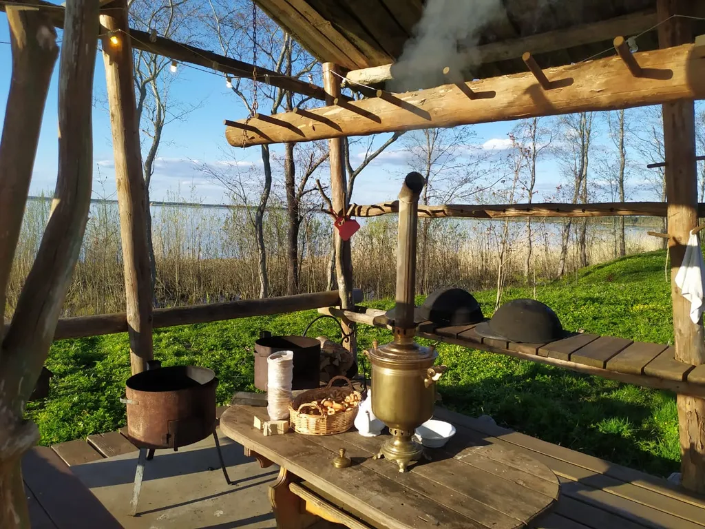 Дом у озера на Селигере