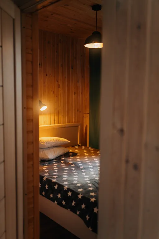 Дом с видом на озеро рядом с Ладожскими шхерами