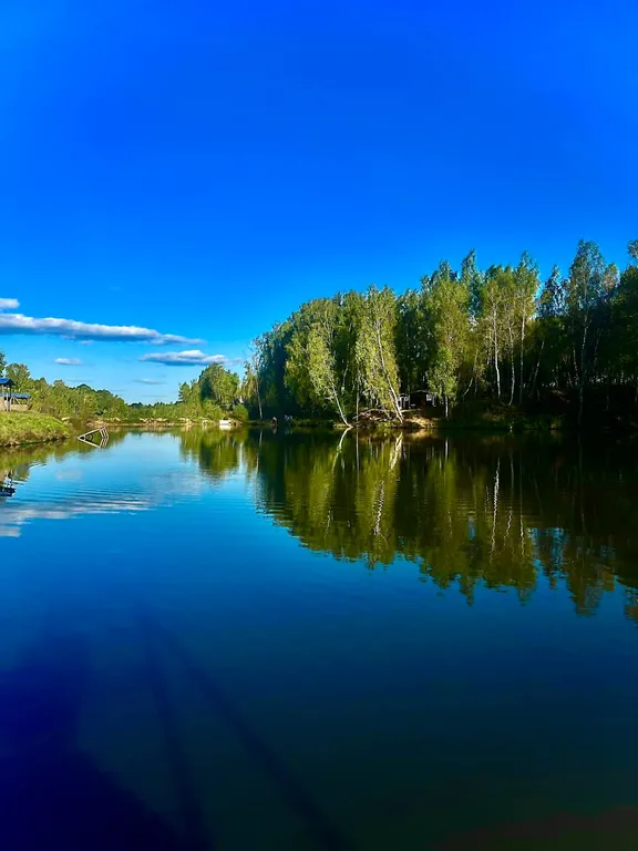 Уютный дом у озера