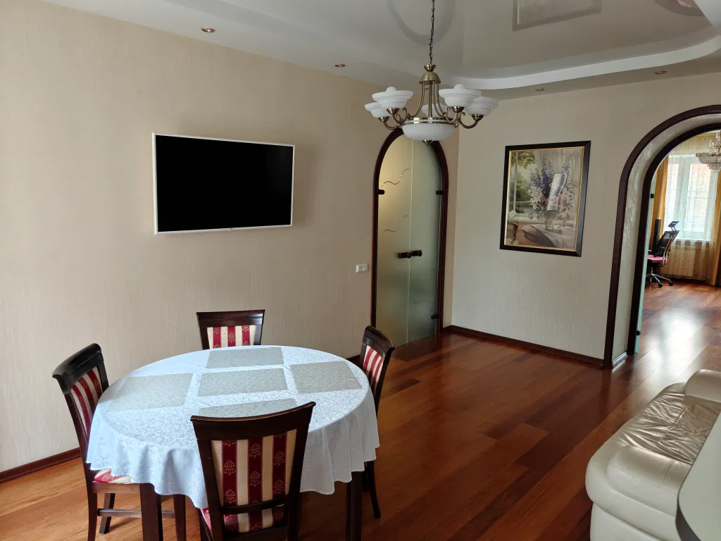 Квартира Просторная квартира в сердце Васильевского острова — Санкт-Петербург