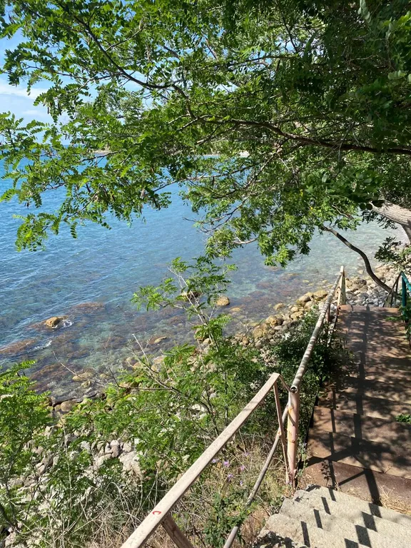 Студия с видом на море