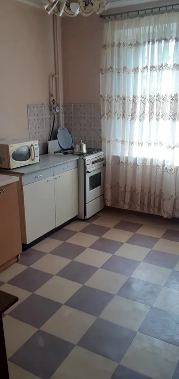 Просторная квартира в центральном районе — аренда посуточно в Калининград