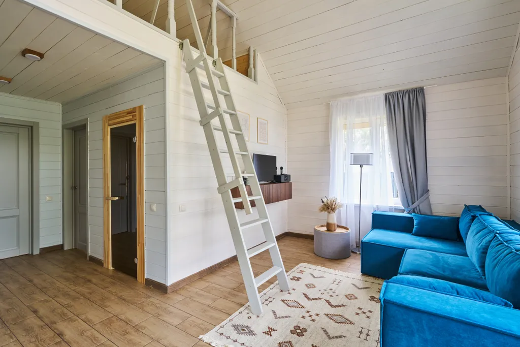 Коттедж в окружении леса с джакузи и сауной