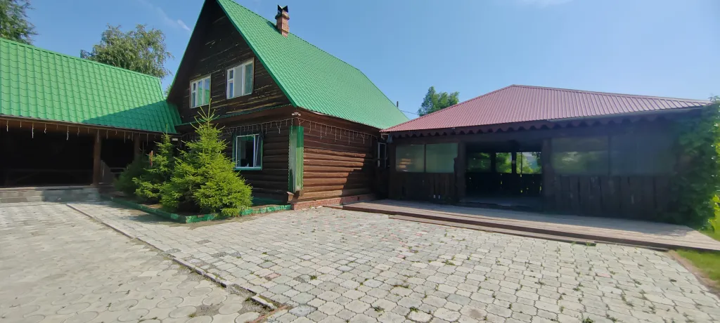 Коттедж возле горячих источников до 25 человек