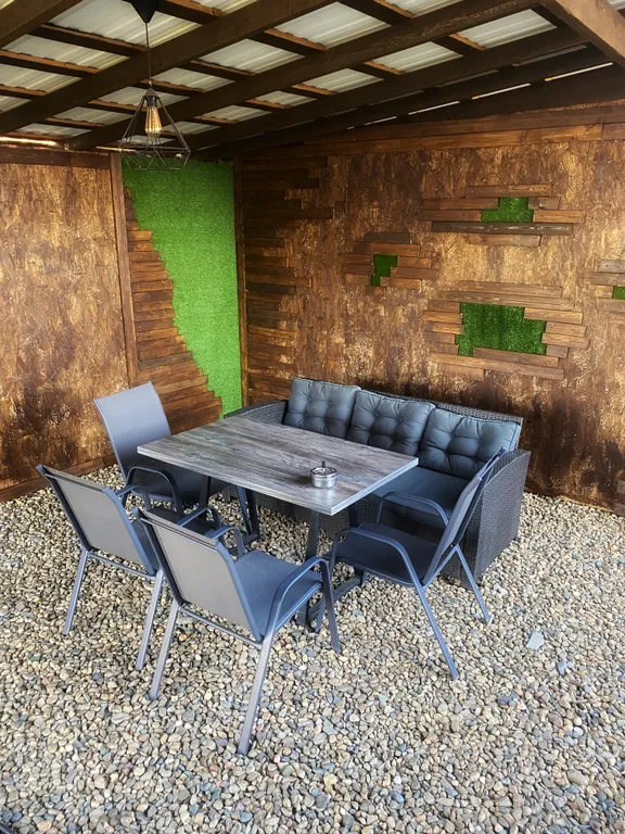 Дизайнерский дом с сауной и джакузи