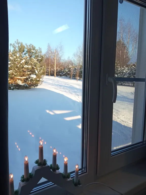 Домик у самого озера