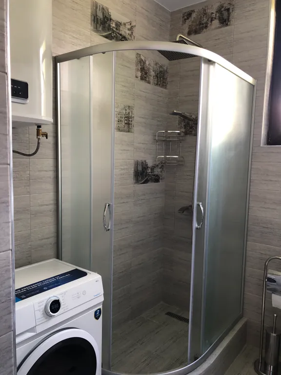 Уютная евро-трехкомнатная квартира с евроремонтом