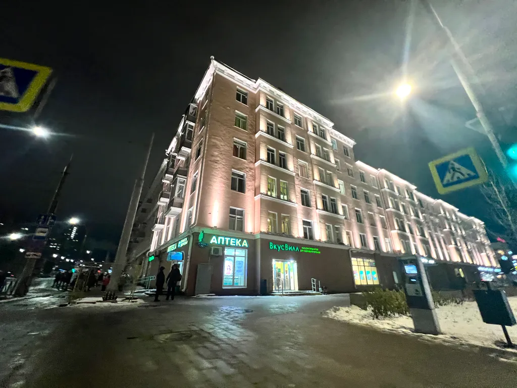 Квартира с видом на фонтаны и театр