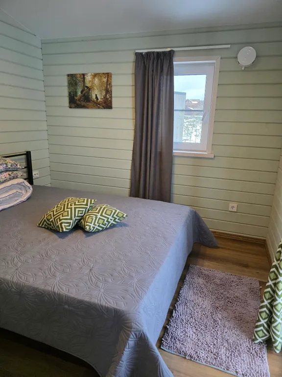 Дом Безмятежный на заливе реки Нерль с видом на лес