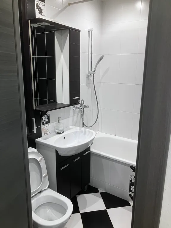 Уютная квартира рядом с вокзалом Калуга 1