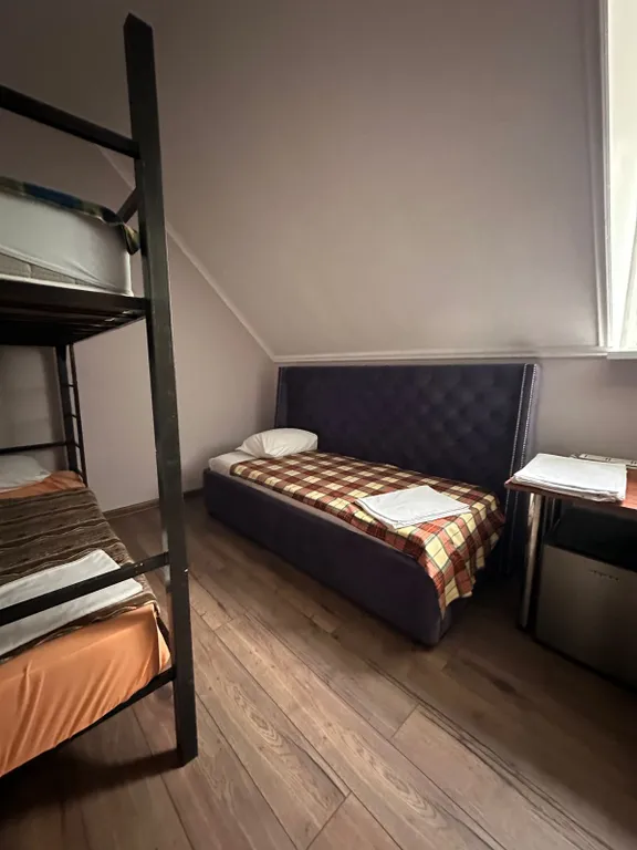 Большой дом с баней, бассейном, мангалом и парковкой