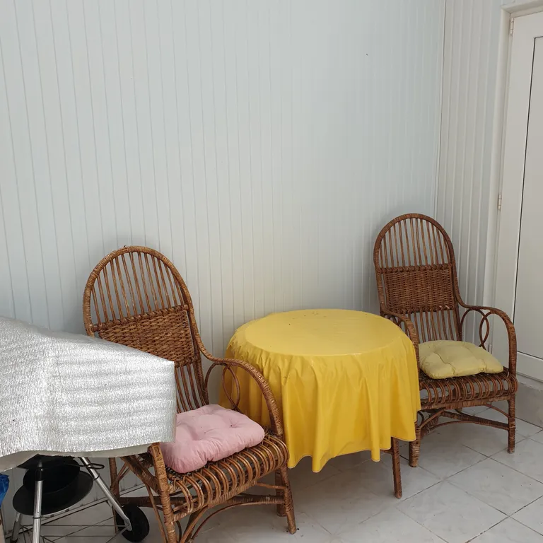 Уютный элленг с двориком Счастье на набережной Чёрного моря для двоих