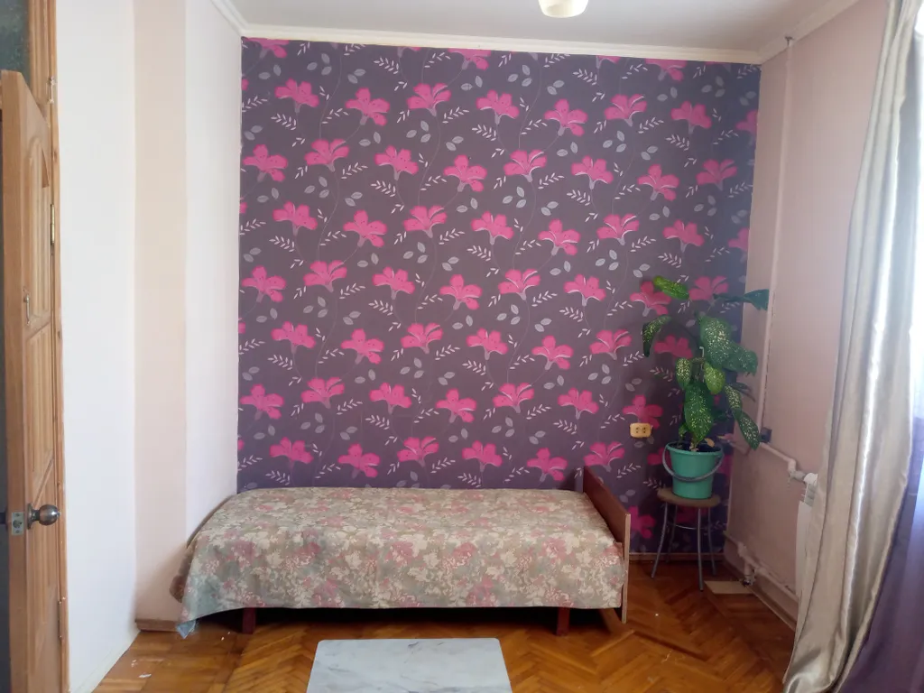 Уютная комната в спальном районе города