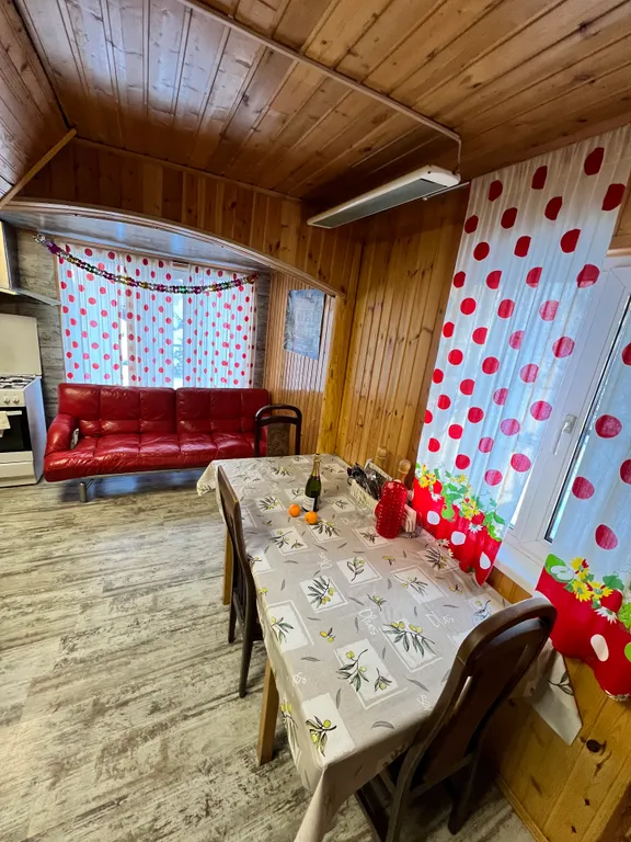 Домик охотника с баней на дровах