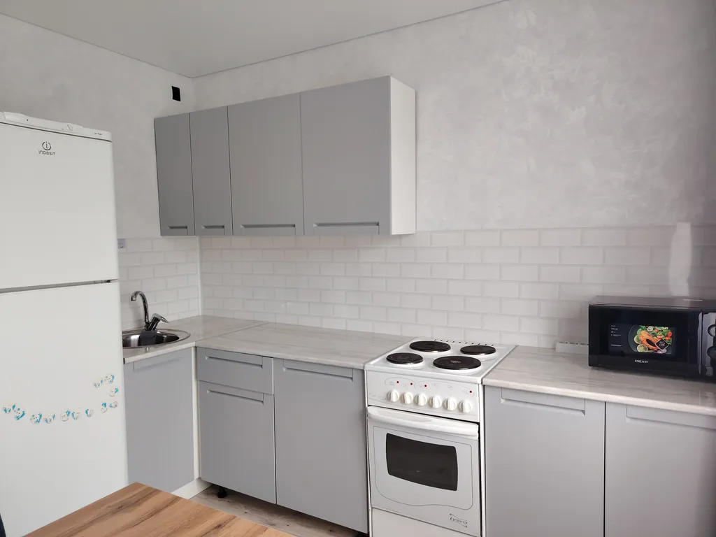 Двухкомнатная квартира напротив Академии Здоровья