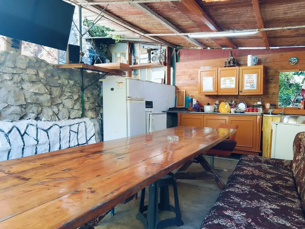 Уютное жильё с видом на горы в шаговой доступности от моря