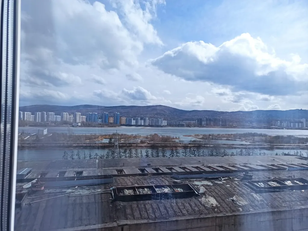 Квартира Апартаменты 3 комнаты с видом на Енисей — Красноярск