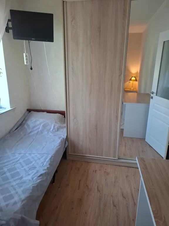 Уютный дом, рядом с рощей и прудами, при въезде в город по трассе м4