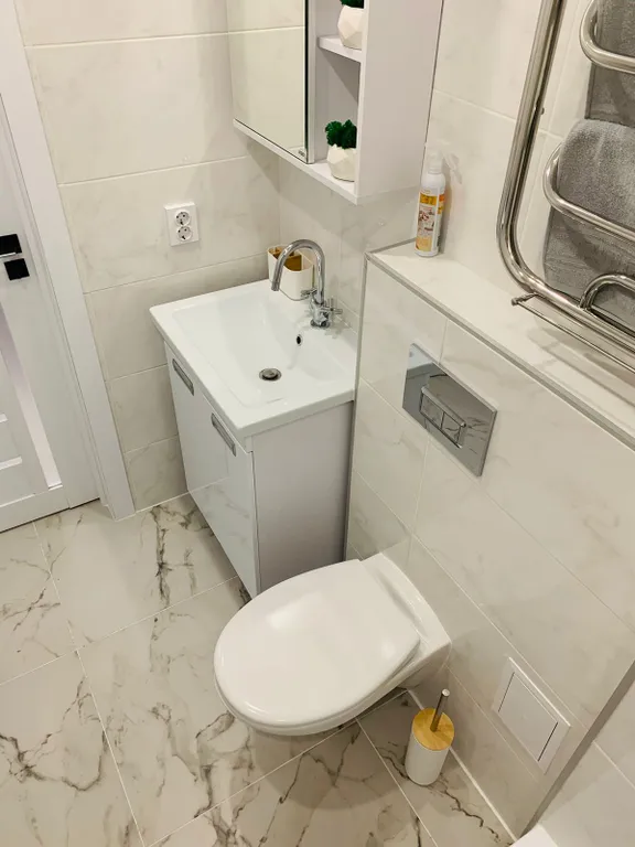 Квартира Уютная студия с кондиционером в доме рядом с аэропортом Толмачево — Обь