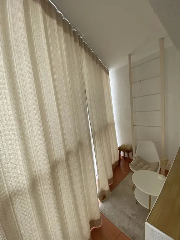 Уютная студия в центре с великолепным видом на горы