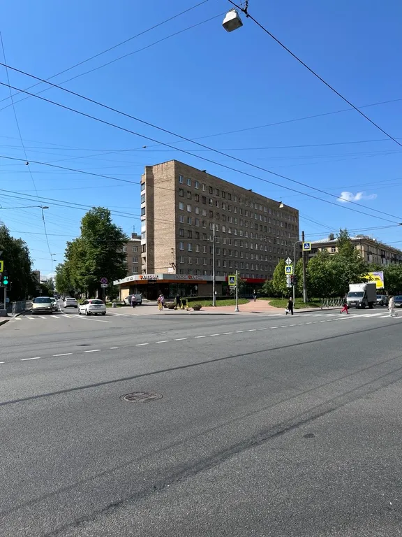 Квартира Квартира Евротрёшка у парка с новым ремонтом для 6 гостей. Центр в 15 минутах — Санкт-Петербург